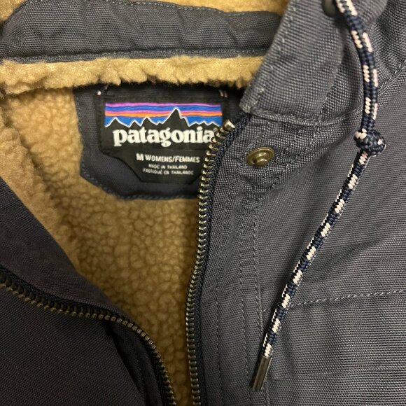 Patagonia Women's Prairie Dawn Parka Size M Smolder Blue With Tan Sherpa NWTU - Picture 9 of 11
